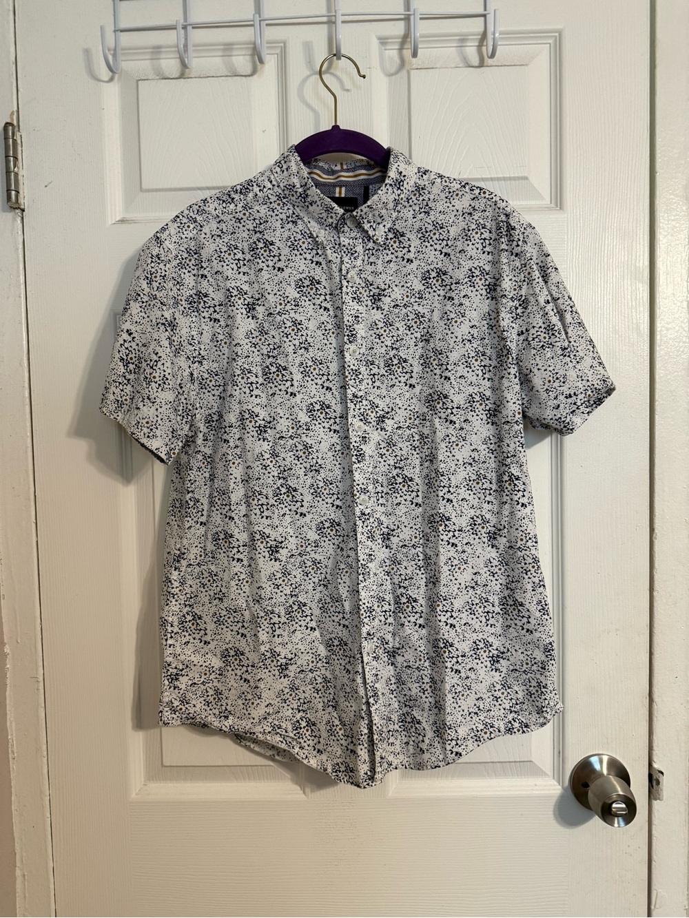 Denim & Flower White Short-Sleeve Button-Up with Navy Floral Print 100% Cotton